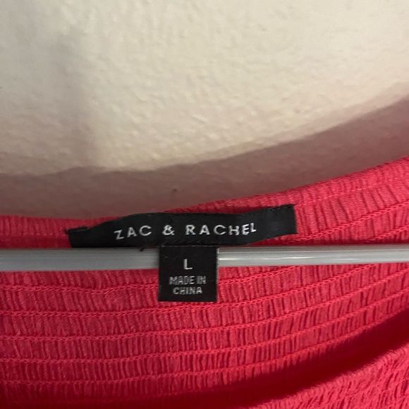 Zach & Rachel coral bell sleeve lightweight top large - Picture 3 of 3